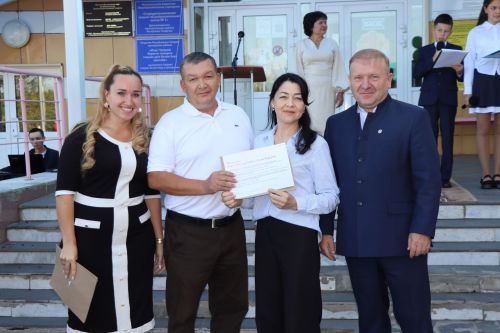 В Стародрожжановской школе №1 прозвенел первый звонок
