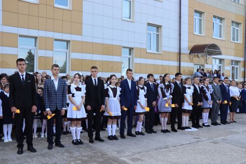 В Стародрожжановской школе №1 прозвенел первый звонок