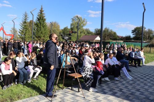 «Памяти героев будем достойны»: в Дрожжановском районе РТ прошел патриотический спектакль под открытым небом