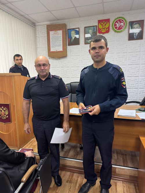Участковый уполномоченный из Дрожжановского района получил звание капитана полиции