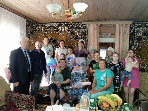 Иске Шәйморза авылында яшәүче Сабрия Галиулла кызы Әхтәмова 95 яшьлек юбилеен билгеләп үтте