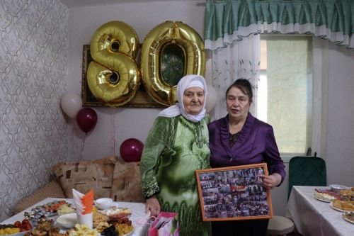 «Серебряный» волонтер Дрожжановского района принимает поздравления с юбилеем