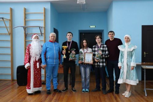 В Дрожжановском районе среди учащихся прошёл  турнир по шахматам «На призы Деда Мороза»