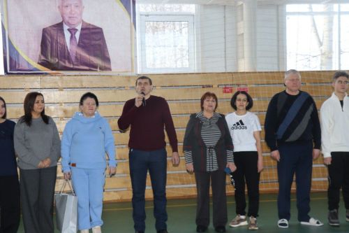 Турнир по волейболу среди пенсионеров памяти Дамира Алимова прошел в Дрожжановском районе