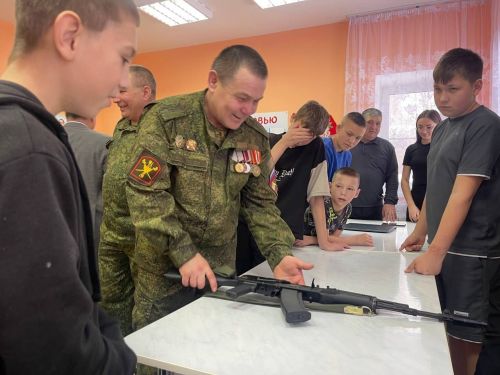 Патриотическую встречу ветераны боевых действий провели с молодежью в лагере «Чайка» Дрожжановского района