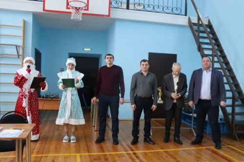 В Дрожжановском районе среди учащихся прошёл  турнир по шахматам «На призы Деда Мороза»