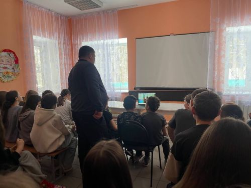 Патриотическую встречу ветераны боевых действий провели с молодежью в лагере «Чайка» Дрожжановского района