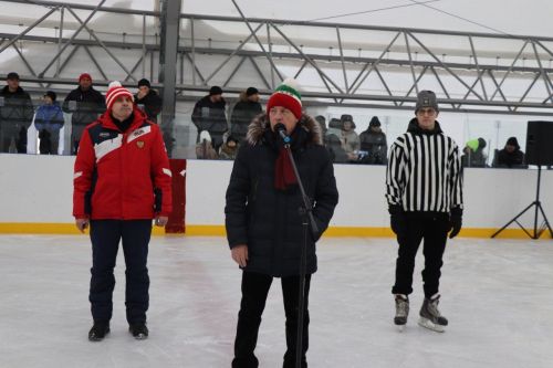 В Дрожжаном прошёл турнир по хоккею с шайбой среди юношей на призы клуба «Золотая шайба»