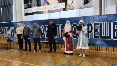 Первенство Дрожжановского района по бадминтону: определены лучшие команды и спортсмены