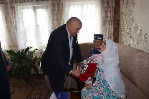 90-летний юбилей отметила труженица тыла из Малой Цильны Каусария Фахрутдинова