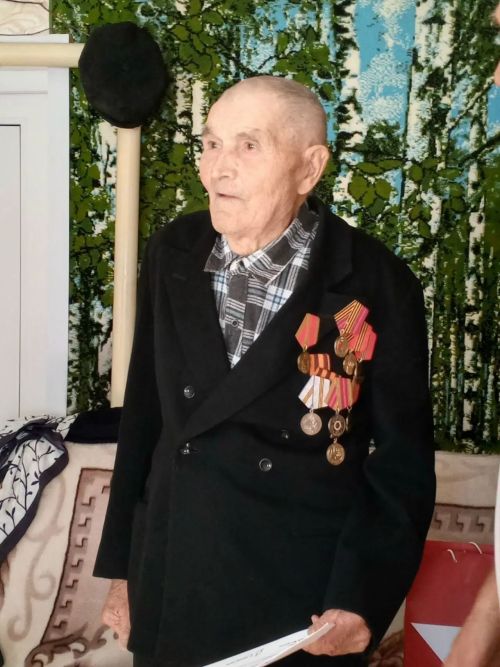 Чүпрәледән Матак авылында гомер кичерүче Лазарь Степанович Мадюкин 94 яшьлеген билгеләде