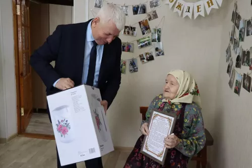 Жительница села Старые Убеи Дрожжановского района РТ отметила 90-летний юбилей