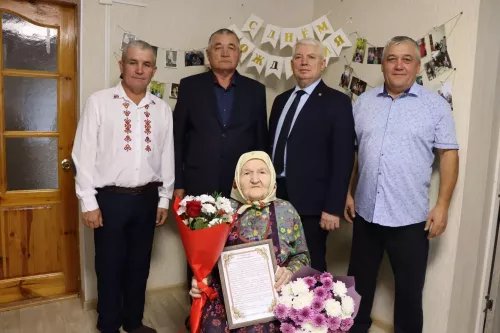 Жительница села Старые Убеи Дрожжановского района РТ отметила 90-летний юбилей