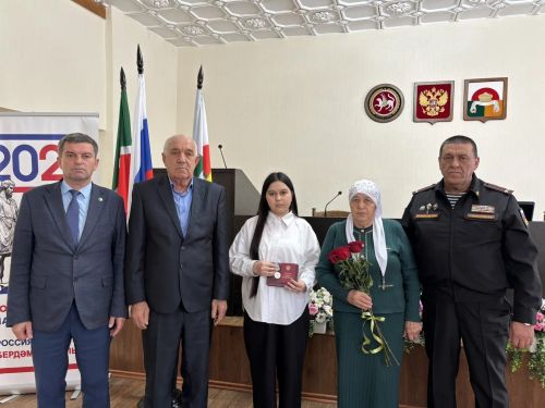 В Дрожжановском районе передали и вручили награды участникам СВО