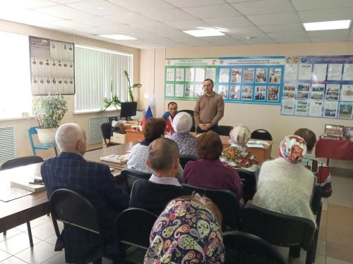 Дрожжановским пенсионерам рассказали, как защититься от мошенников и подготовить сад к зиме