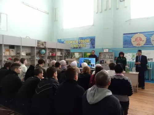 В Дрожжановском районе презентовали первую книгу местного поэта Ади Мохитова