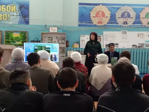 В Дрожжановском районе презентовали первую книгу местного поэта Ади Мохитова