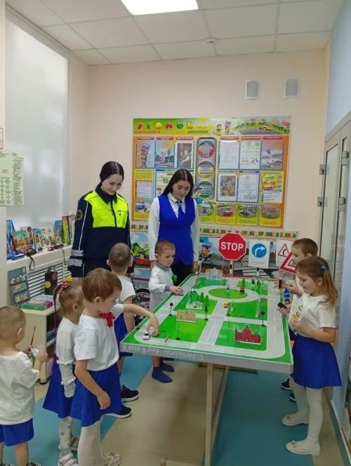 В детском саду «Ивушка» Дрожжановского района прошёл урок безопасности дорожного движения