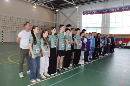Турнир по волейболу памяти легендарного тренера Саяра Абязова прошел в Дрожжановском районе
