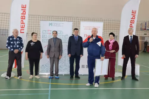 Турнир по волейболу памяти легендарного тренера Саяра Абязова прошел в Дрожжановском районе