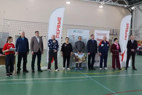Турнир по волейболу памяти легендарного тренера Саяра Абязова прошел в Дрожжановском районе