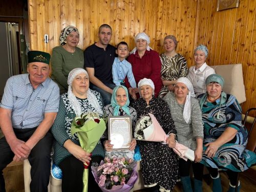Чүпрәледә хезмәт ветераны Фәйрүзә Ибраһимованы 90 яшьлек юбилее белән котладылар