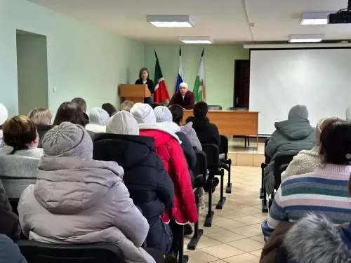 В Дрожжановском техникуме обсудили борьбу с наркоманией и экстремизмом среди молодежи