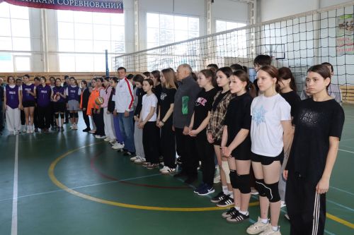 В Дрожжаном прошел муниципальный этап Чемпионата школьной волейбольной лиги среди команд девушек