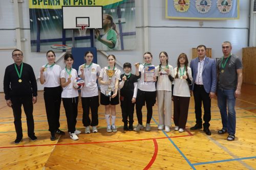 В Дрожжаном прошел муниципальный этап Чемпионата школьной волейбольной лиги среди команд девушек
