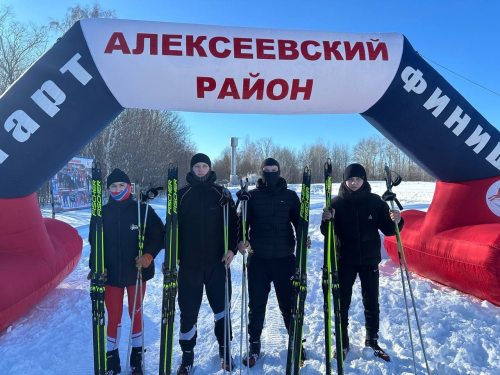 Студенты Дрожжановского техникума заняли второе место по лыжам