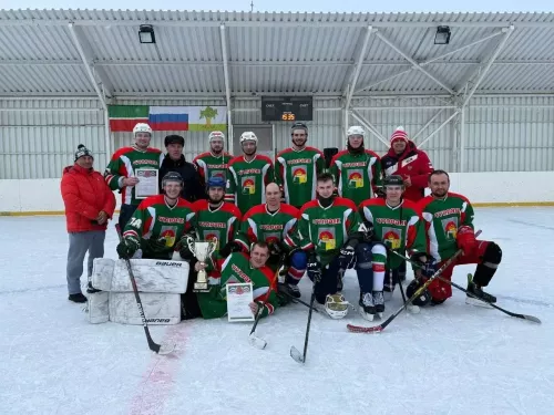 Команда хоккеистов Дрожжановского района выиграла переходящий Кубок в Кайбицком районе