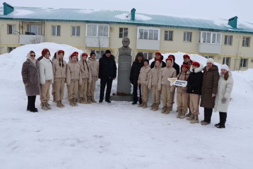 В Дрожжановском районе почтили память героя Равиля Низаметдинова