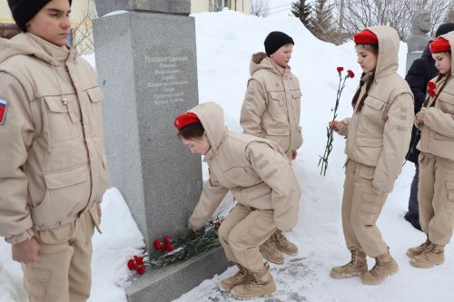 В Дрожжановском районе почтили память героя Равиля Низаметдинова