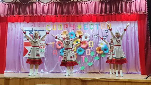 В Новоильмовском клубе Дрожжановского района прошел фестиваль «Содружество талантов»