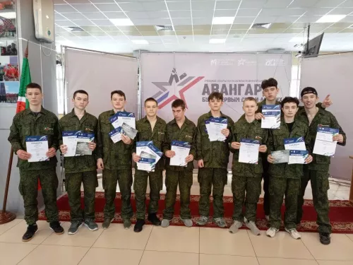 Старшеклассники Дрожжановского района прошли военные сборы в центре «Патриот»