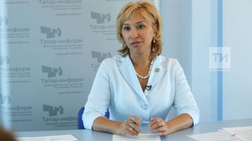 Соцподдержка, рынок труда и помощь семьям: о чем расскажет министр Эльмира Зарипова в прямом эфире
