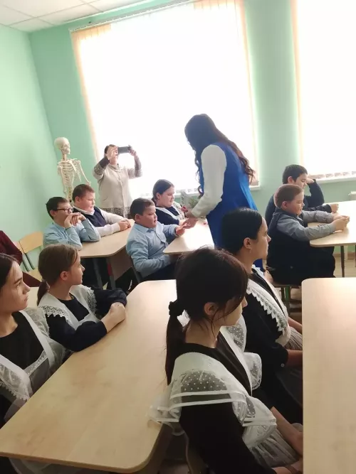 В Староишлинской школе Дрожжановского района прошёл урок дорожной безопасности с участием Госавтоинспекции