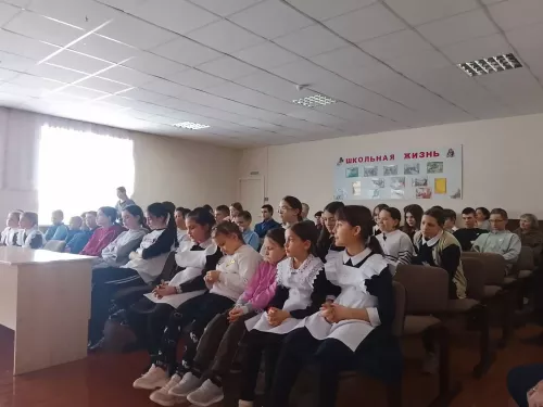 Весенние каникулы: автоинспекторы проводят уроки безопасности в школах Дрожжановского района