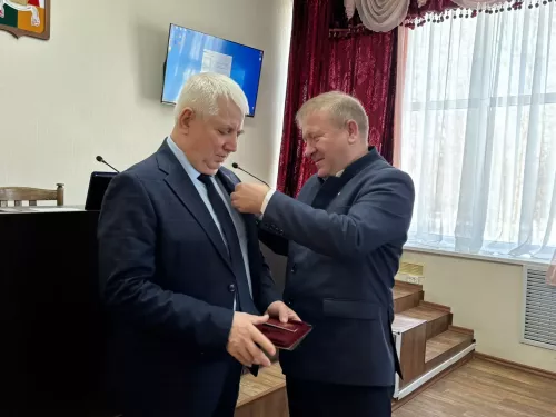 60 лет Алексею Ярухину: более 35 лет безупречной службы на благо Дрожжановского района