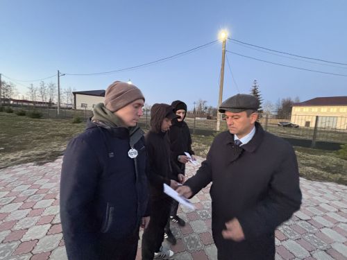 В Дрожжановском районе проводили первую группу призывников на срочную службу