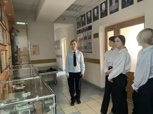 Лицеисты побывали на экскурсии в отделе МВД России по Дрожжановскому району