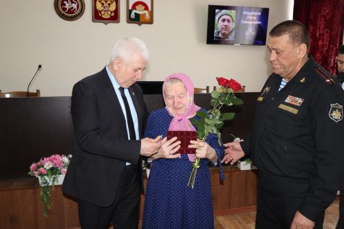 В Дрожжановском районе передали награды семьям погибших героев СВО