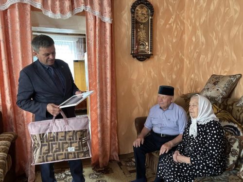 В Дрожжановском районе чествовали семьи с 60- и 65-летием совместной жизни