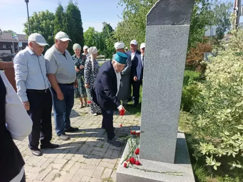 В Дрожжановском районе почтили память Героя Советского Союза Зарифа Алимова