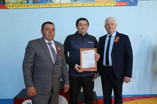 В Матакской школе Дрожжановского района почтили память Героя СССР Семена Уганина турниром по национальной борьбе