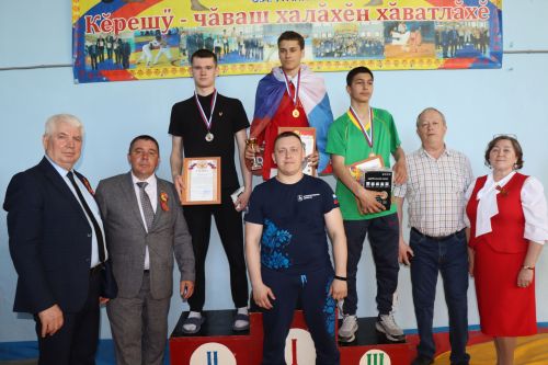 В Матакской школе Дрожжановского района почтили память Героя СССР Семена Уганина турниром по национальной борьбе