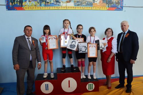 В Матакской школе Дрожжановского района почтили память Героя СССР Семена Уганина турниром по национальной борьбе