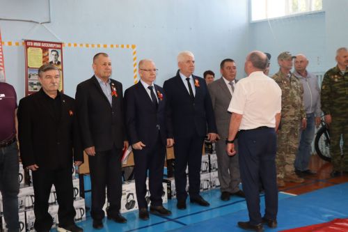 В Матакской школе Дрожжановского района почтили память Героя СССР Семена Уганина турниром по национальной борьбе