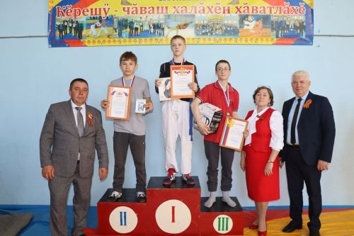 В Матакской школе Дрожжановского района почтили память Героя СССР Семена Уганина турниром по национальной борьбе