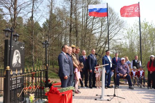 На стыке трех районов открыли отреставрированный памятник герою-летчику Павлу Прусакову